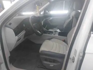 VW Touareg Elegance 3.0 TDI Leder AHK Pano LED