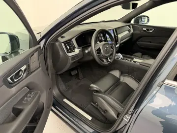 VOLVO XC60 T8 Plus Bright Plug-In Hybrid AWD