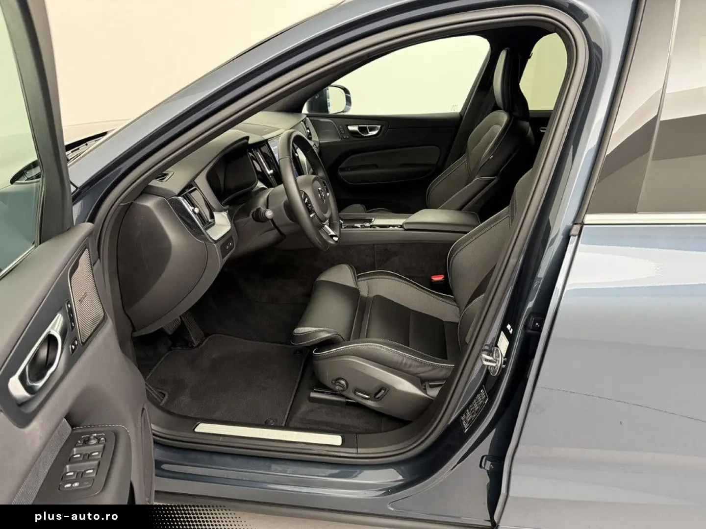 VOLVO XC60 T8 Plus Bright Plug-In Hybrid AWD