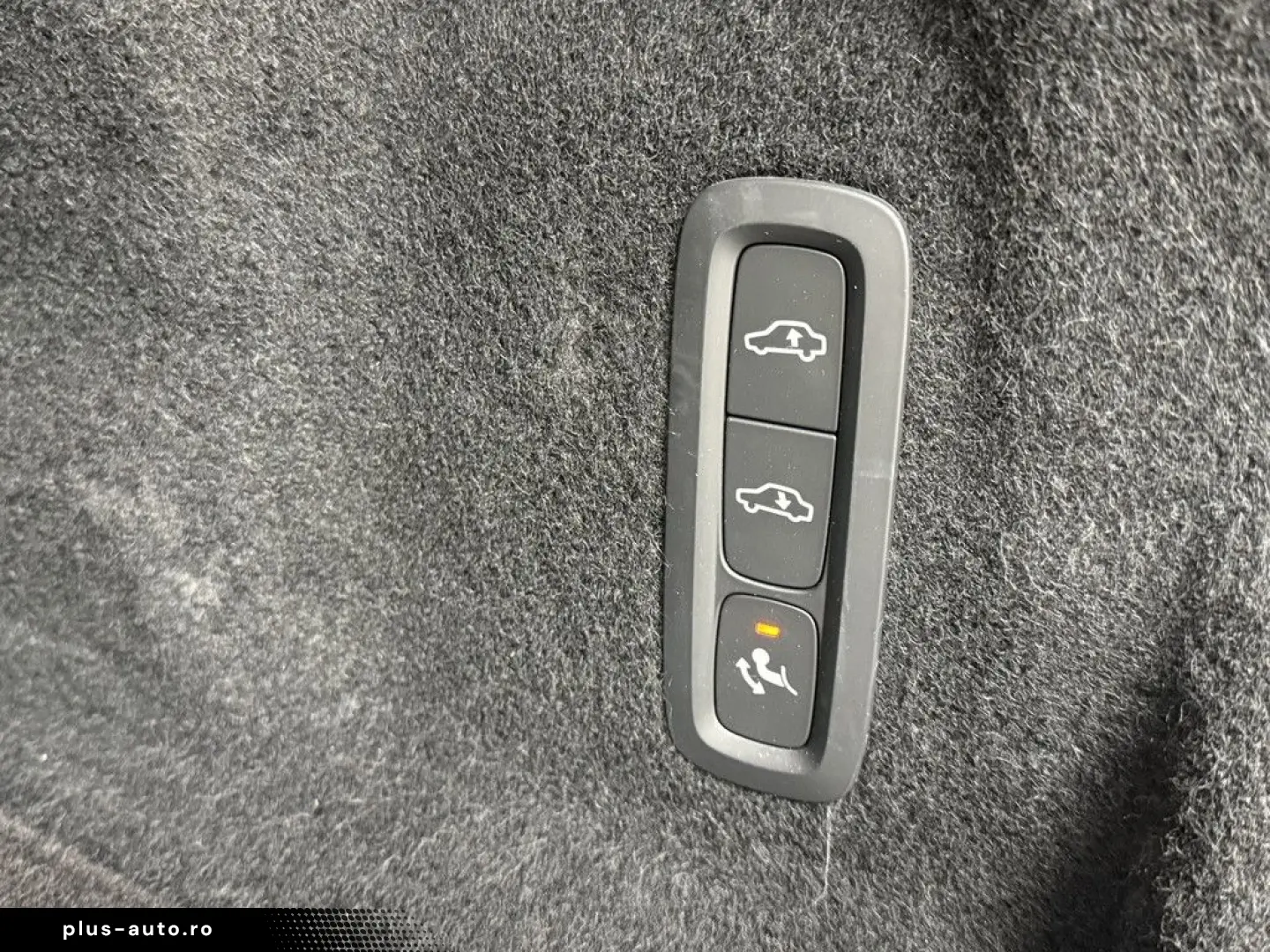 VOLVO XC60 T8 Plus Bright Plug-In Hybrid AWD