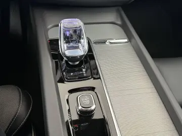 VOLVO XC60 T8 Plus Bright Plug-In Hybrid AWD