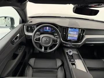VOLVO XC60 T8 Plus Bright Plug-In Hybrid AWD