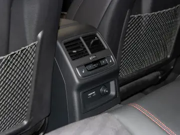 AUDI A5 Sportback 40 TFSI quattro S line AHK Head Up