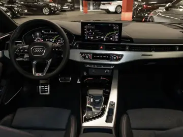 AUDI A5 Sportback 40 TFSI quattro S line AHK Head Up