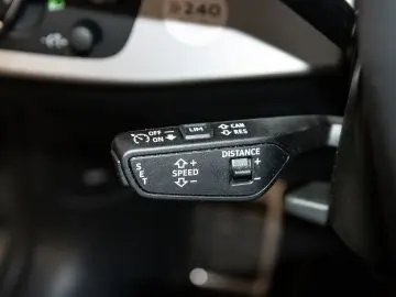 AUDI A5 Sportback 40 TFSI quattro S line AHK Head Up