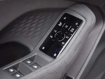 AUDI A5 Limo TFSI qu S-tr.  EditionOne Matrix 360 ACC