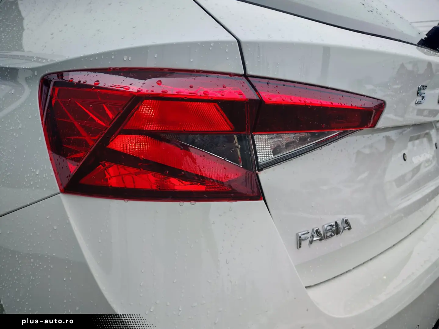 Skoda Fabia Essence 1.0 MPI 80 CP