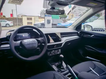 Skoda Fabia Essence 1.0 MPI 80 CP