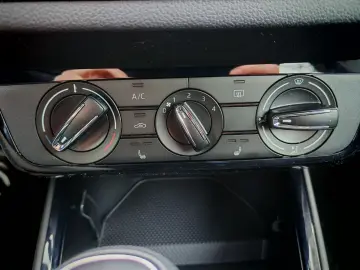 Skoda Fabia Essence 1.0 MPI 80 CP