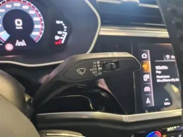 Audi Q3 35 TDI   LED