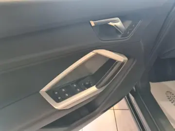 Audi Q3 35 TDI   LED