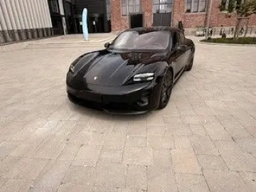 PORSCHE Taycan GTS  1. Hand   Approved bis 06 2027