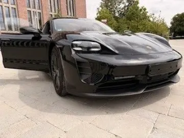 PORSCHE Taycan GTS  1. Hand   Approved bis 06 2027