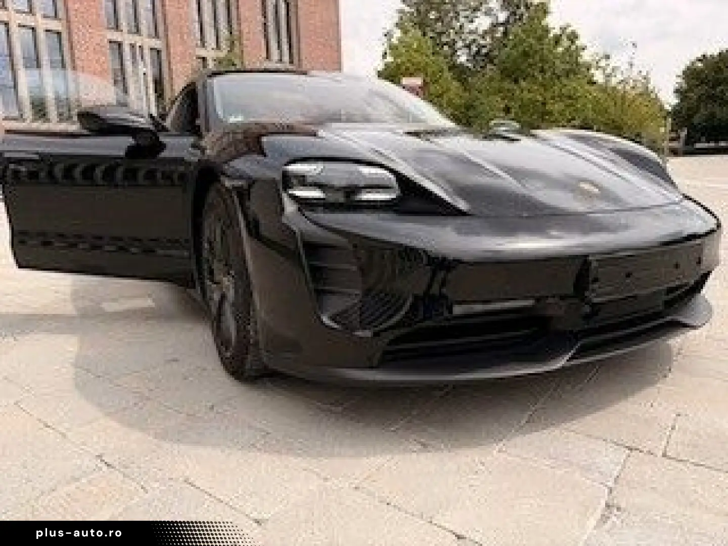 PORSCHE Taycan GTS  1. Hand   Approved bis 06 2027