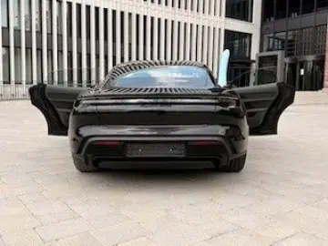 PORSCHE Taycan GTS  1. Hand   Approved bis 06 2027