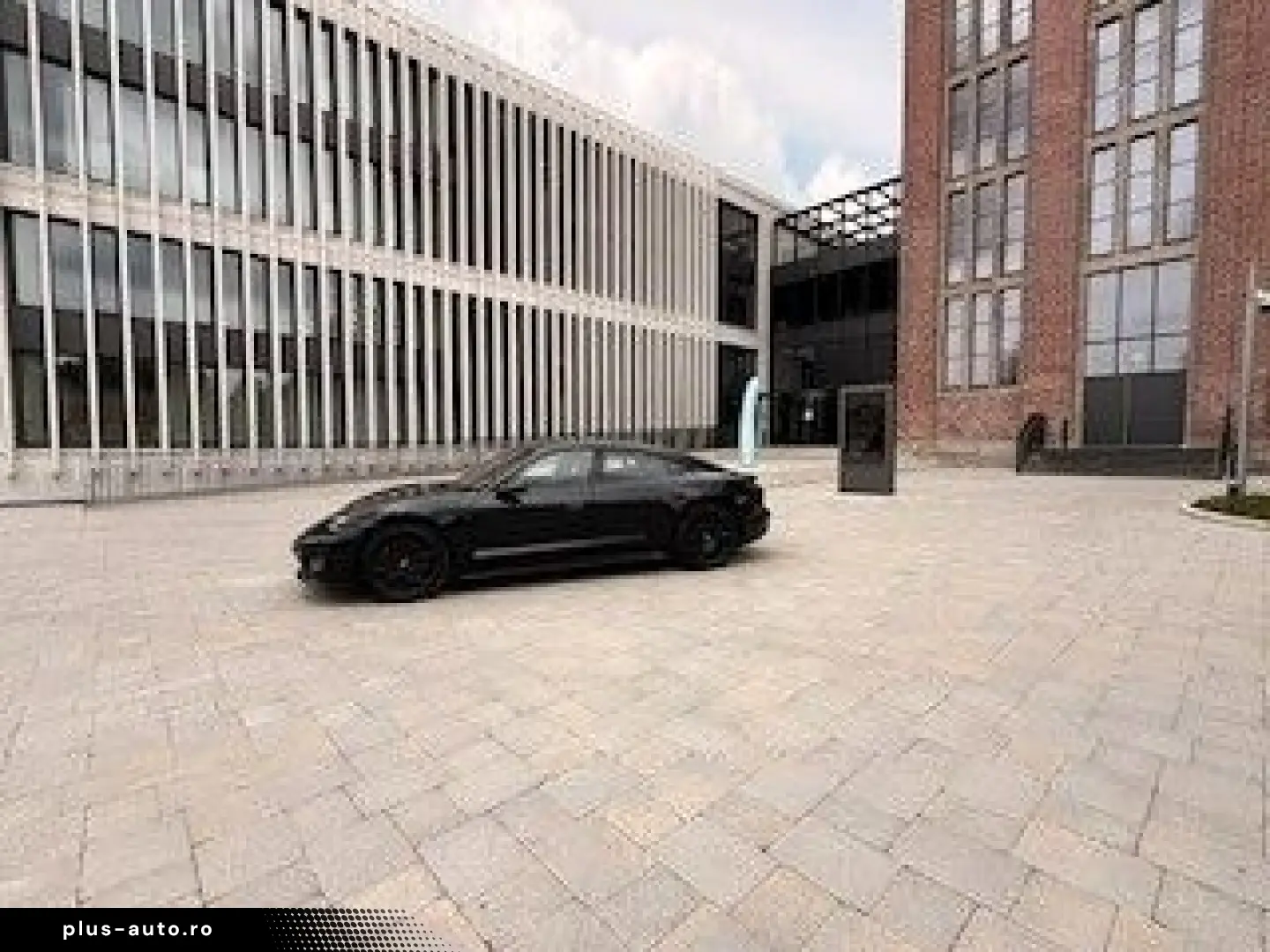 PORSCHE Taycan GTS  1. Hand   Approved bis 06 2027