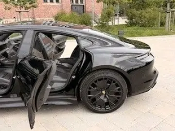PORSCHE Taycan GTS  1. Hand   Approved bis 06 2027