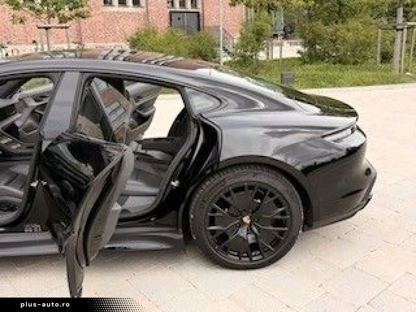 PORSCHE Taycan GTS  1. Hand   Approved bis 06 2027