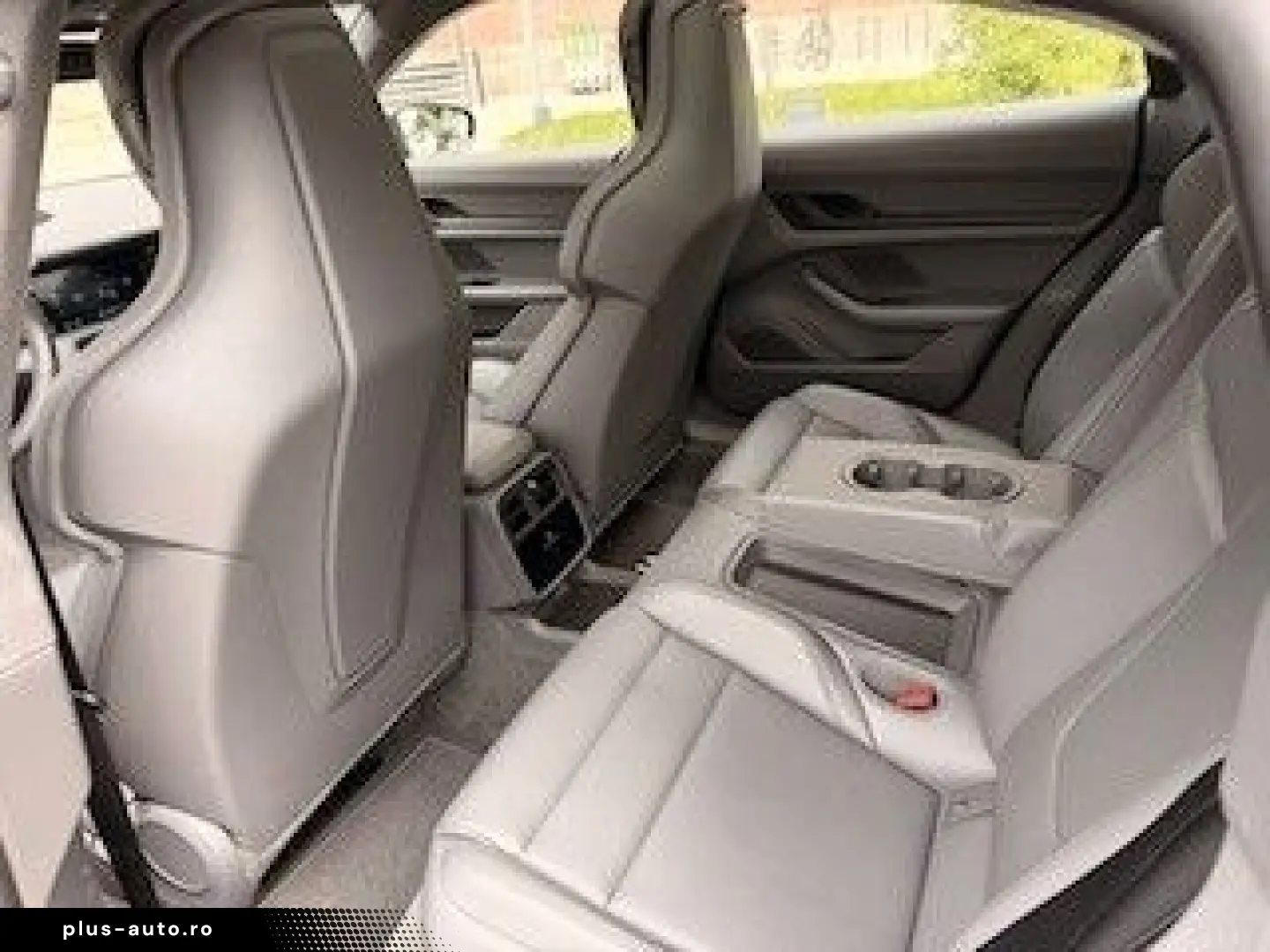 PORSCHE Taycan GTS  1. Hand   Approved bis 06 2027