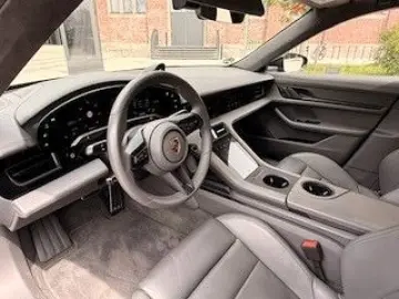 PORSCHE Taycan GTS  1. Hand   Approved bis 06 2027