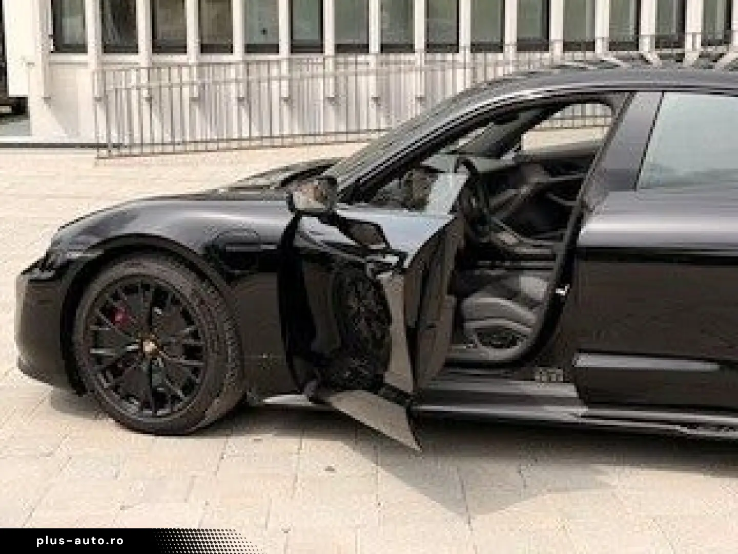 PORSCHE Taycan GTS  1. Hand   Approved bis 06 2027