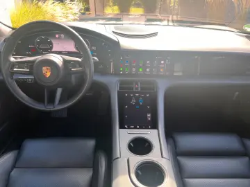 PORSCHE Taycan 4S S   Garantie   unfallfrei   111-Punkte