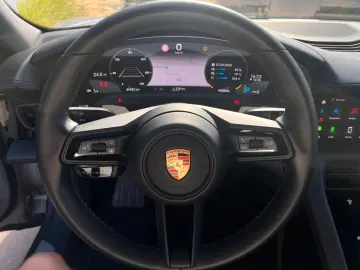 PORSCHE Taycan 4S S   Garantie   unfallfrei   111-Punkte