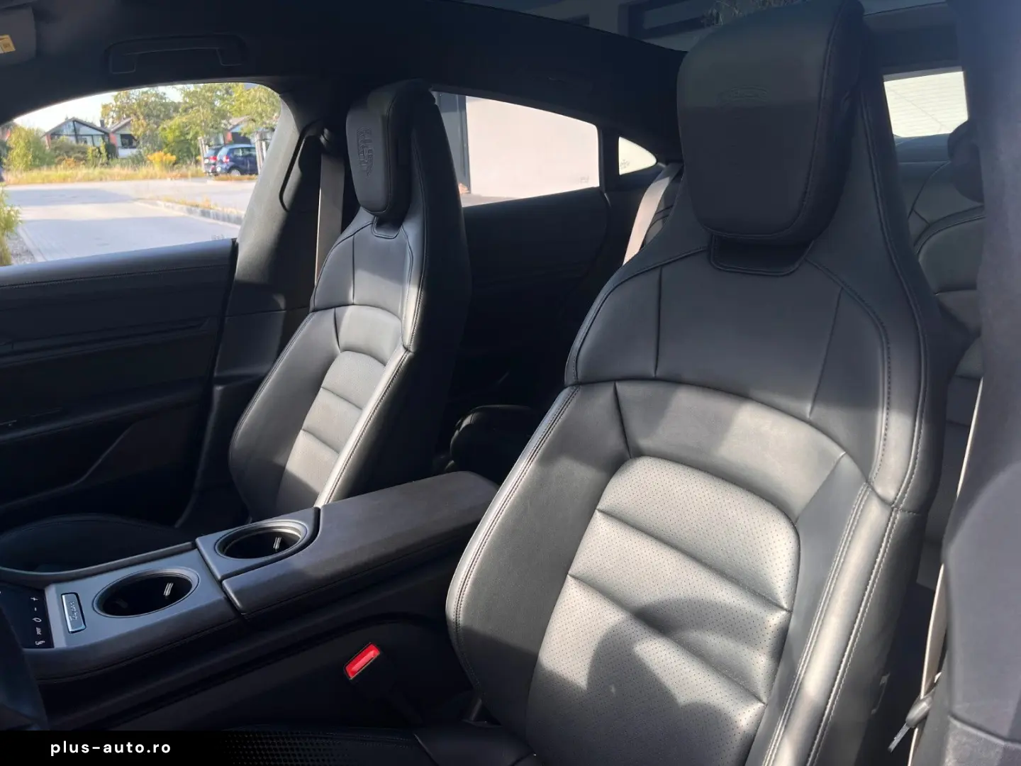 PORSCHE Taycan 4S S   Garantie   unfallfrei   111-Punkte