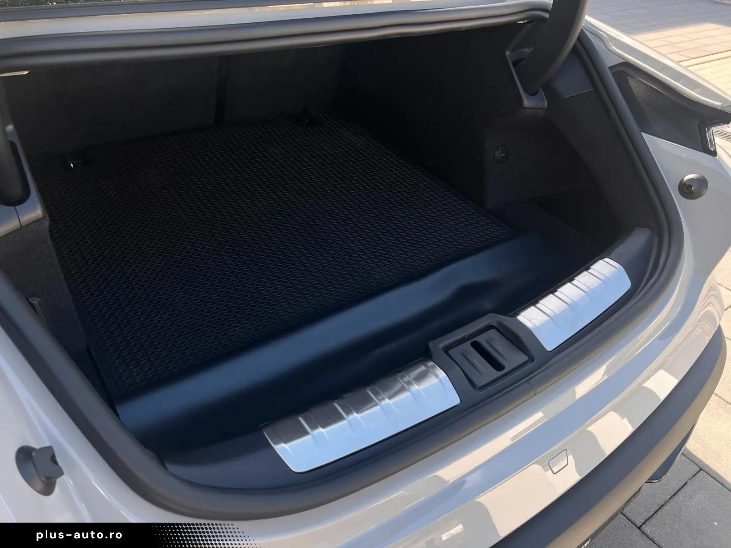 PORSCHE Taycan 4S S   Garantie   unfallfrei   111-Punkte