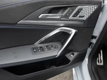 BMW X2 M35i PANO 360  ALUFELGEN 21 ZOLL HUD ACC NAVI