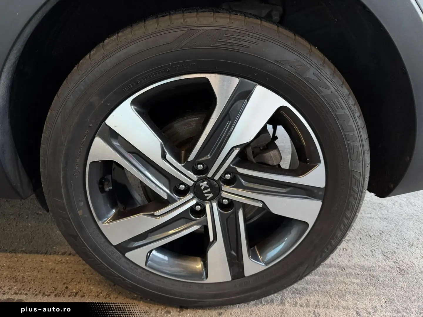 KIA SORENTO VISION 4WD PLUG-IN HYBRID NAVI LED ACC