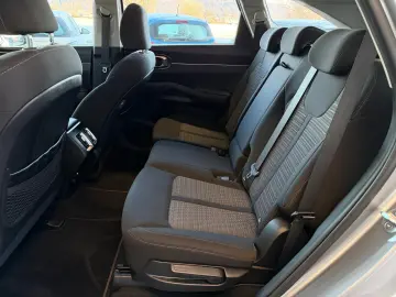 KIA SORENTO VISION 4WD PLUG-IN HYBRID NAVI LED ACC