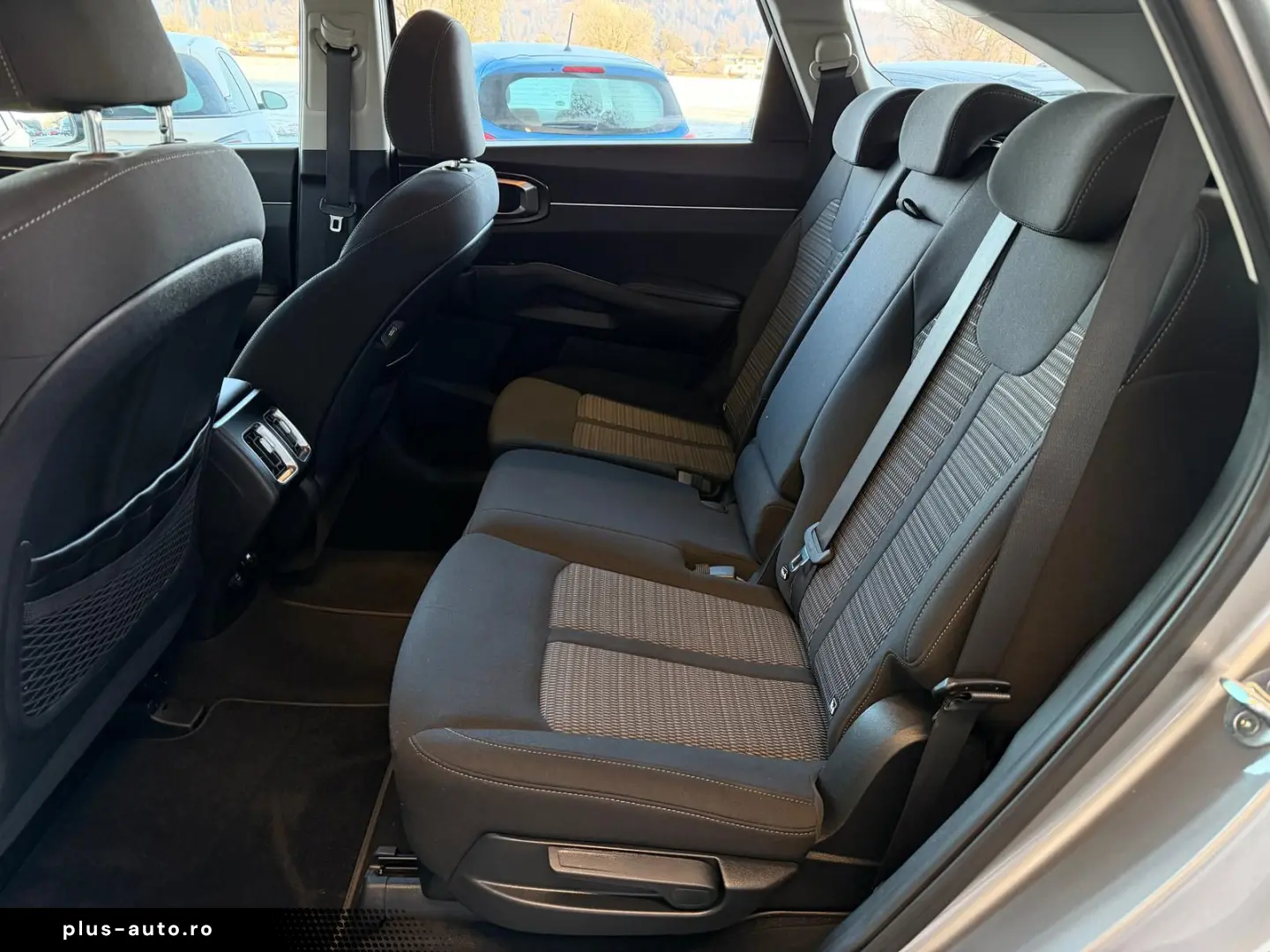 KIA SORENTO VISION 4WD PLUG-IN HYBRID NAVI LED ACC