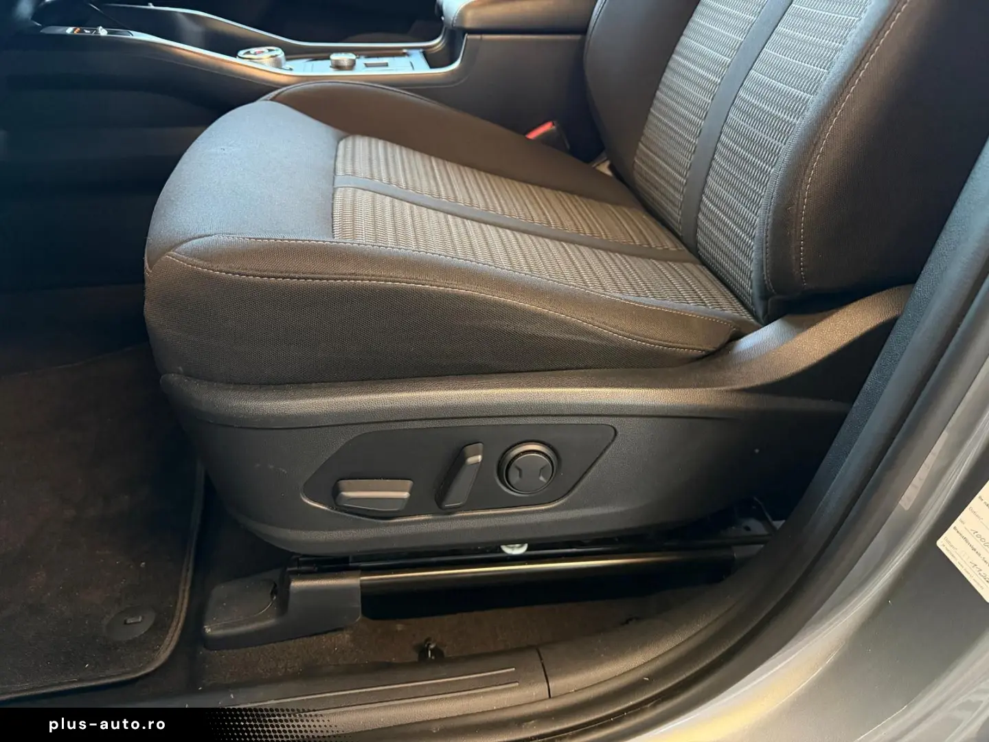 KIA SORENTO VISION 4WD PLUG-IN HYBRID NAVI LED ACC