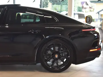 PORSCHE Panamera 4 E-Hybrid   Sport Design    SAGA