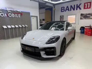 PORSCHE Panamera GTS Lift PPF SportAGA Design Hinterachs