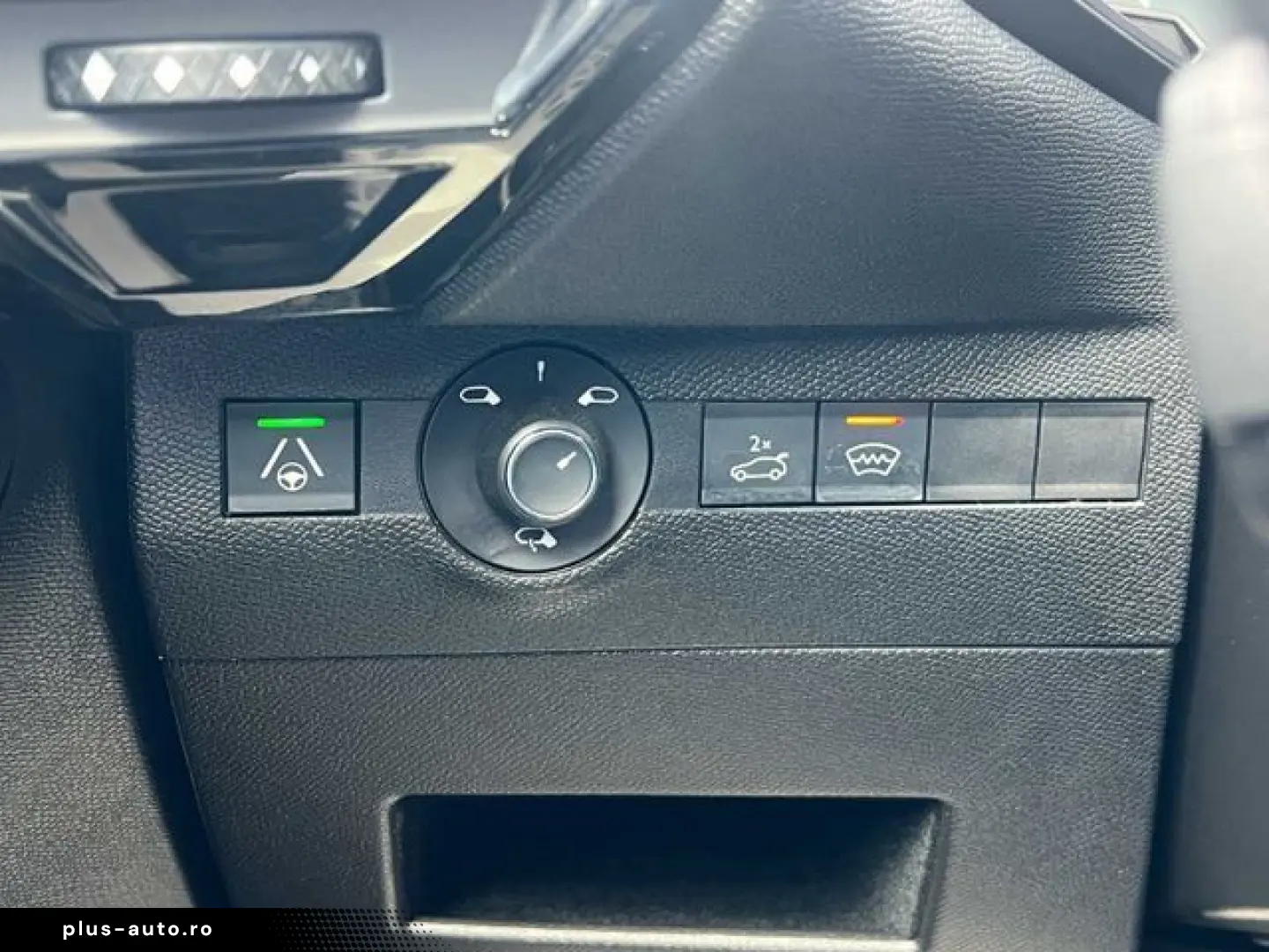 DS DS 7 BlueHDI 130 Aut. OPERA LEDER Panoramadach