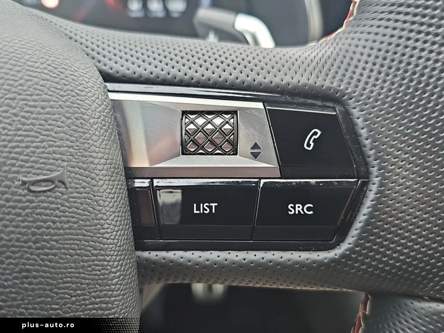 DS DS 7 CB PT 130 Performance Line Leder Navi