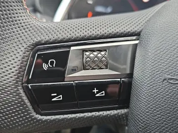 DS DS 7 CB PT 130 Performance Line Leder Navi