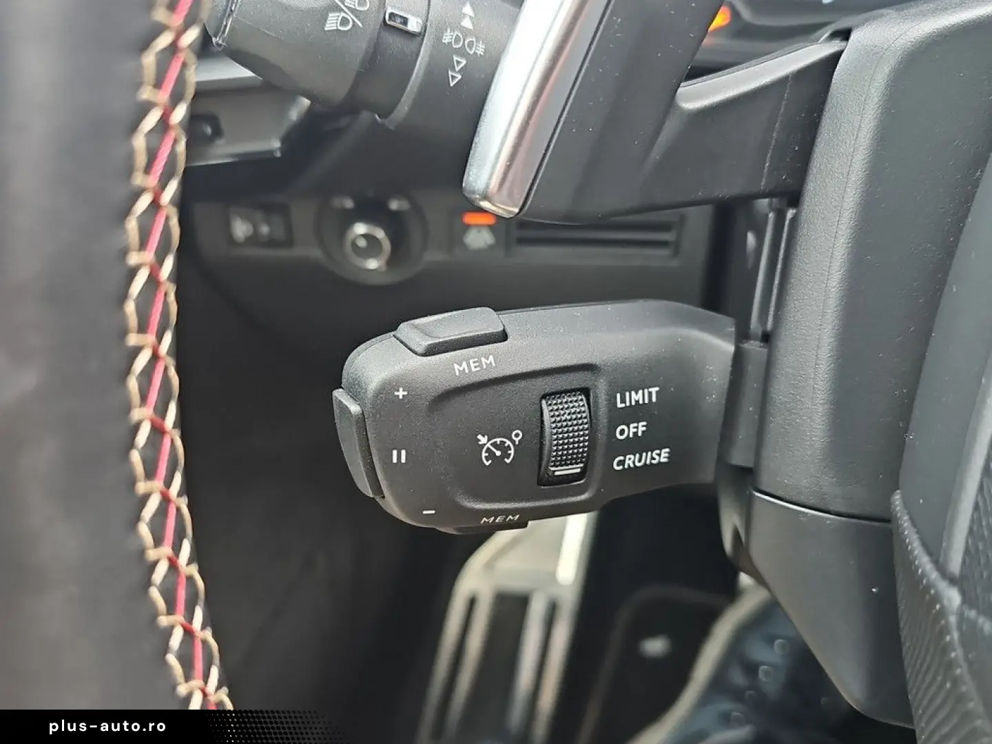 DS DS 7 CB PT 130 Performance Line Leder Navi