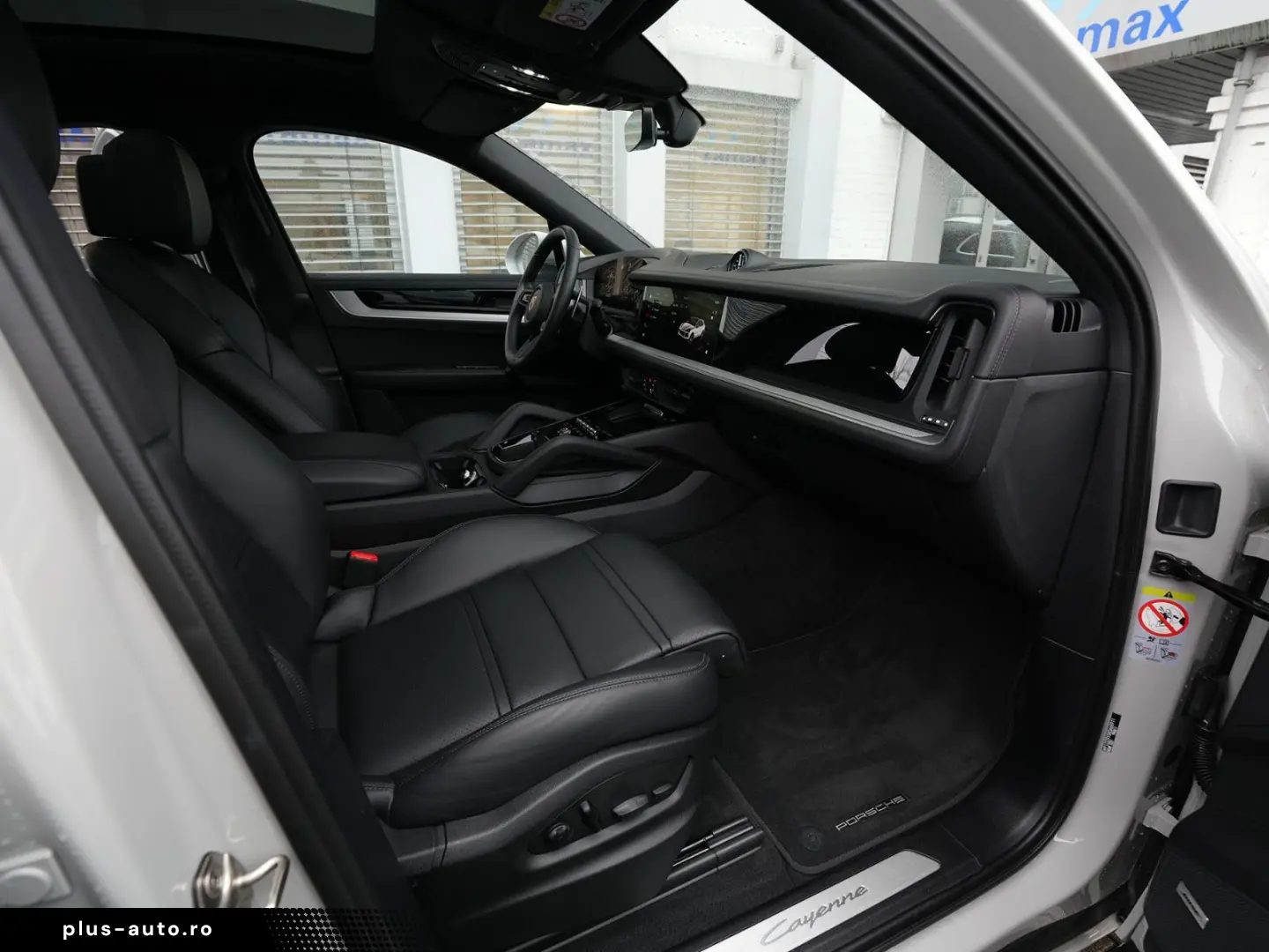 PORSCHE E-Hybrid Coupé SPORTDESIGN-PAKET-INNO-BOSE-22 T