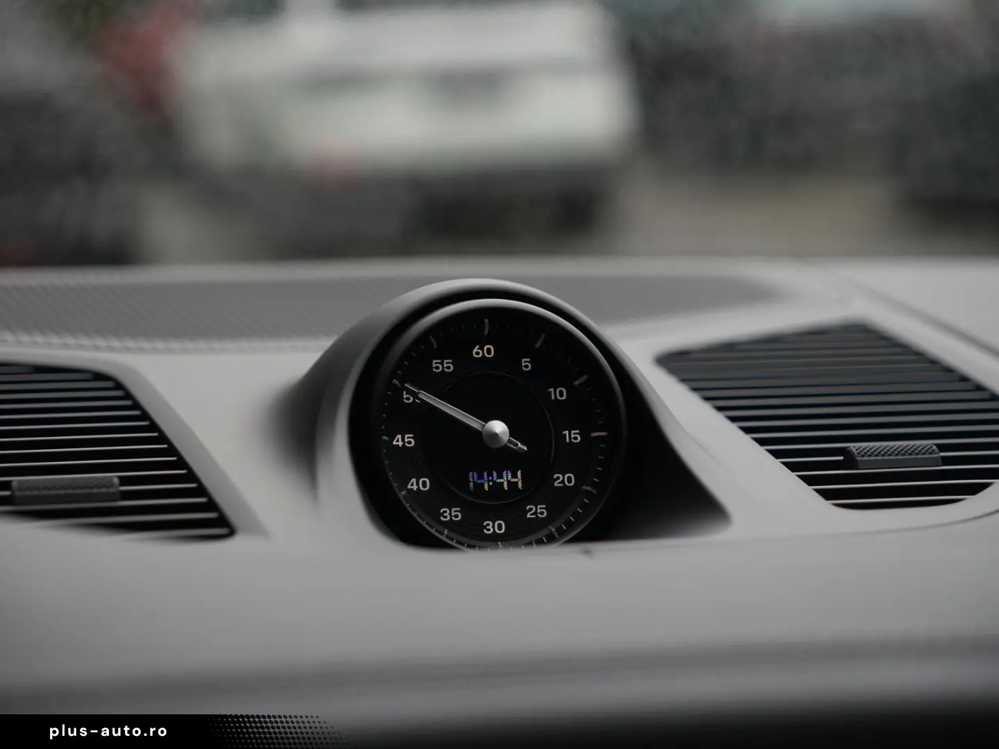 PORSCHE E-Hybrid Coupé SPORTDESIGN-PAKET-INNO-BOSE-22 T