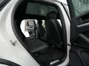 PORSCHE E-Hybrid Coupé SPORTDESIGN-PAKET-INNO-BOSE-22 T