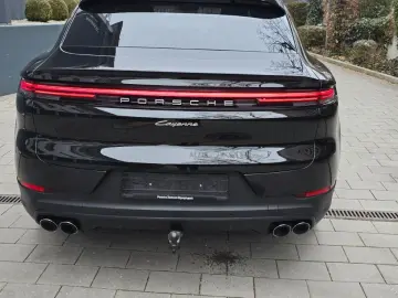 PORSCHE CayenneCoupe  Pano AHK HUD SpoSi18Wege 360Kamera