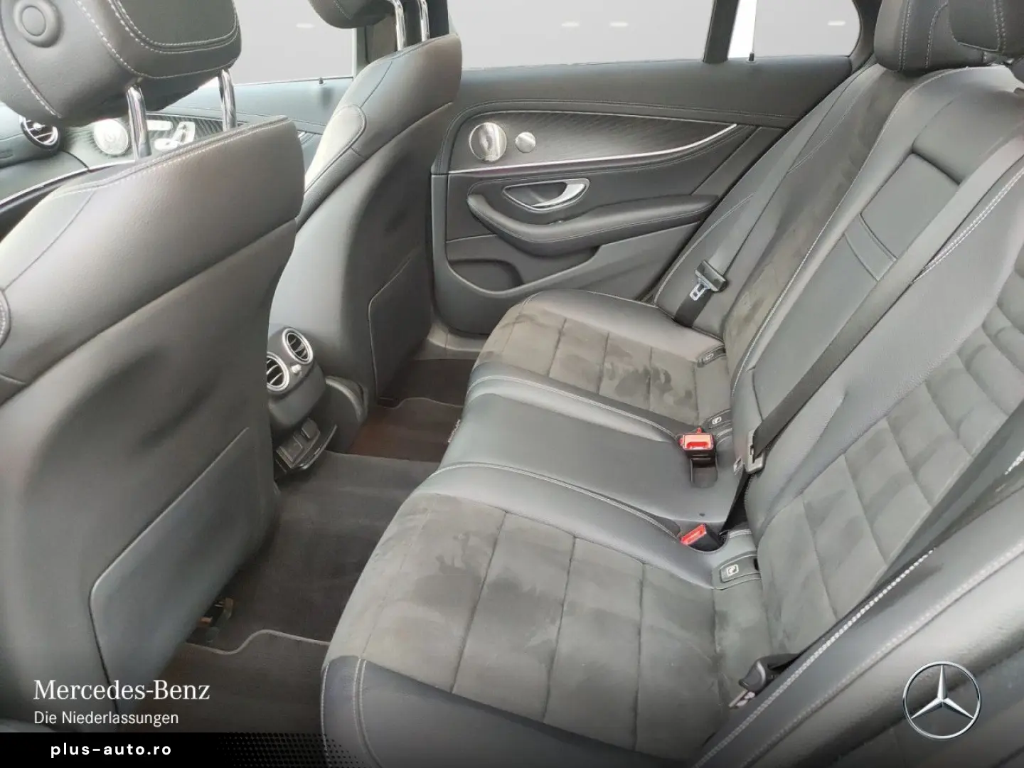 MERCEDES-BENZ E 300 e AMG NIGHT PANO SOUND PREM MBUX HIGH