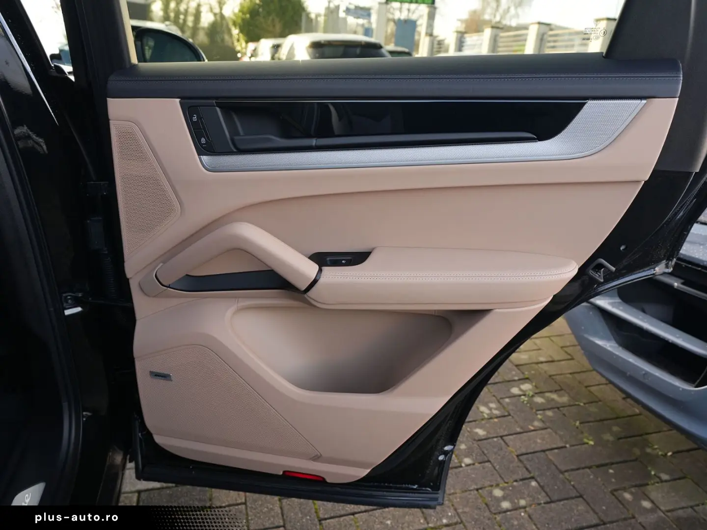 PORSCHE E-Hybrid Coupé ACC-PANO-BOSE-22TURBO-LEDER BEIGE