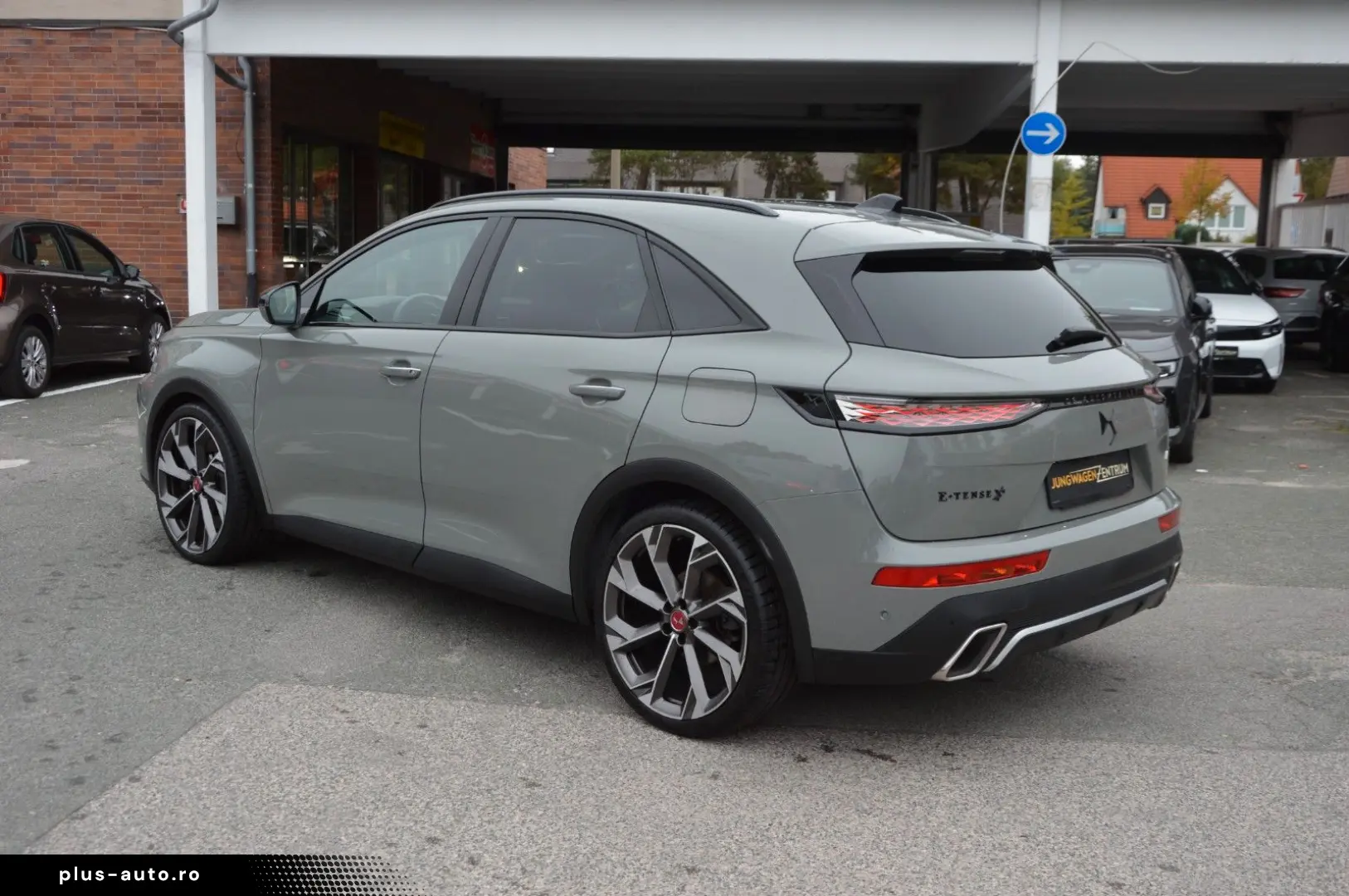 DS DS 7 E-Tense 360 Perfor 360  LED ACC NAVI KEYGO