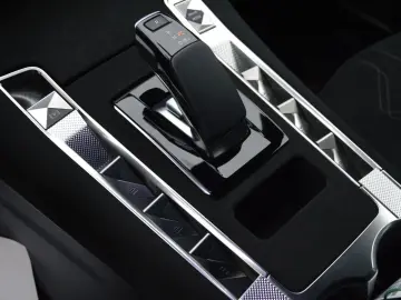 DS DS 7 E-Tense 360 Perfor 360  LED ACC NAVI KEYGO