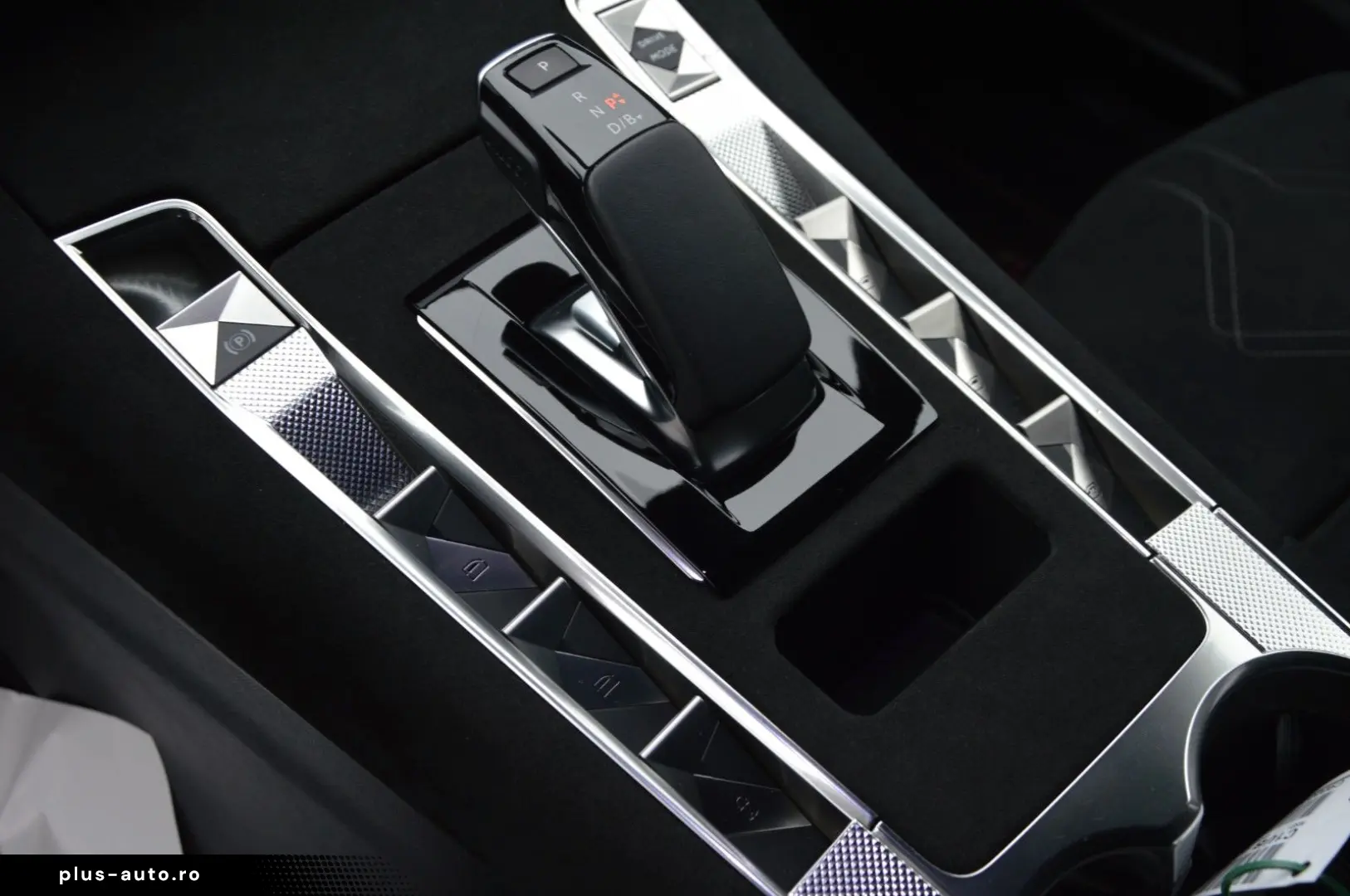 DS DS 7 E-Tense 360 Perfor 360  LED ACC NAVI KEYGO