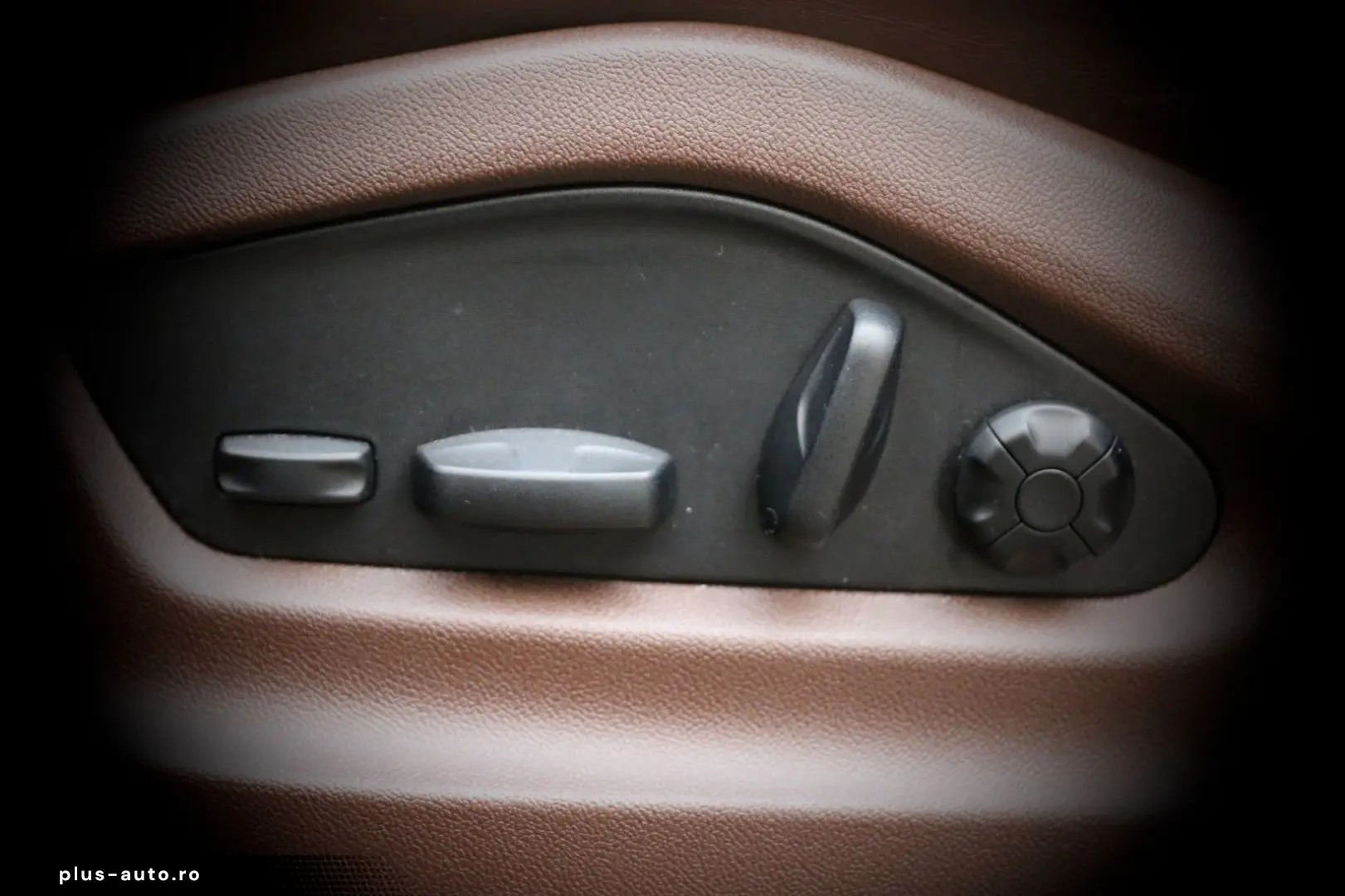 PORSCHE Cayenne Coupe GTS Clubleder InnoDrive 360  22